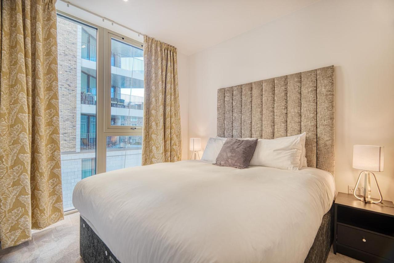 Austin David Apartments Royal Wharf London Bagian luar foto