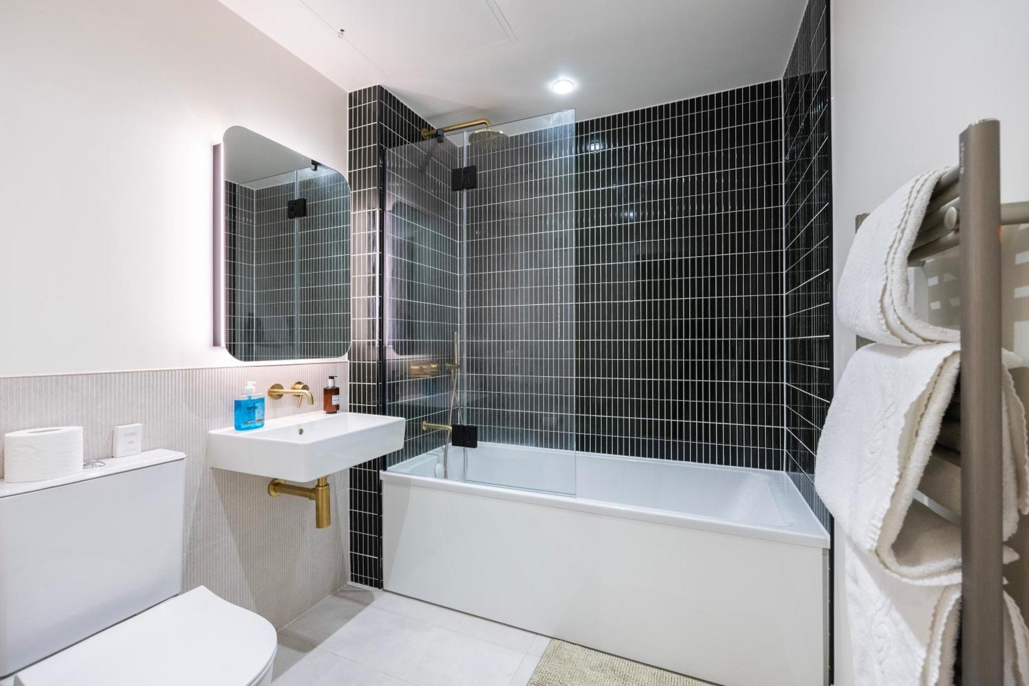 Austin David Apartments Royal Wharf London Bagian luar foto